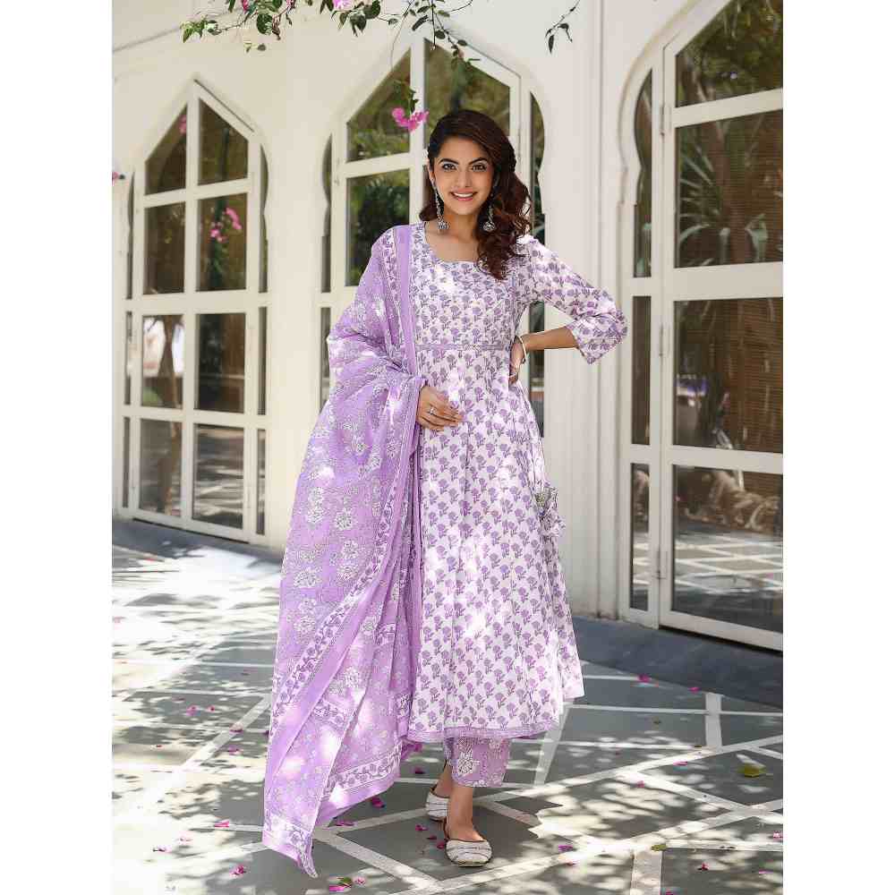 Summer Ethnic Outfits